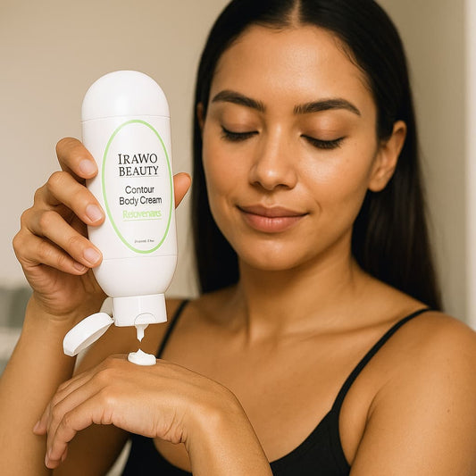 Woman applying Irawo Beauty Contour Body Cream to her hand